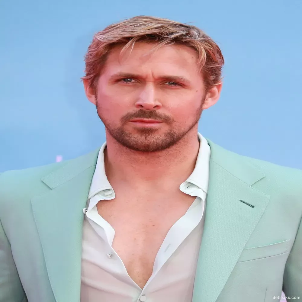 Ryan Gosling - Celebrity Bio, Brands Seen Wearing & More Page 1 ...