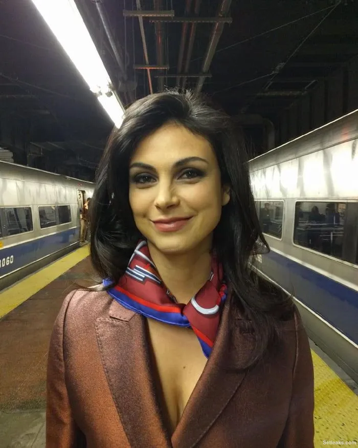 Morena Baccarin - Girl Celebrity