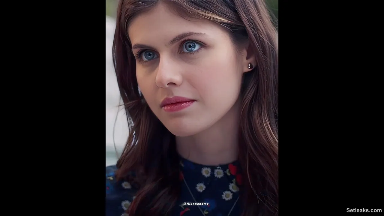 Her eyes are so beautiful omg 👀💓#eyes #alexandradaddario #ytshorts