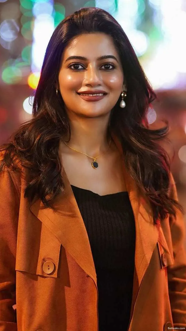 Ushasi Ray | Web Stories | Manorama Online
