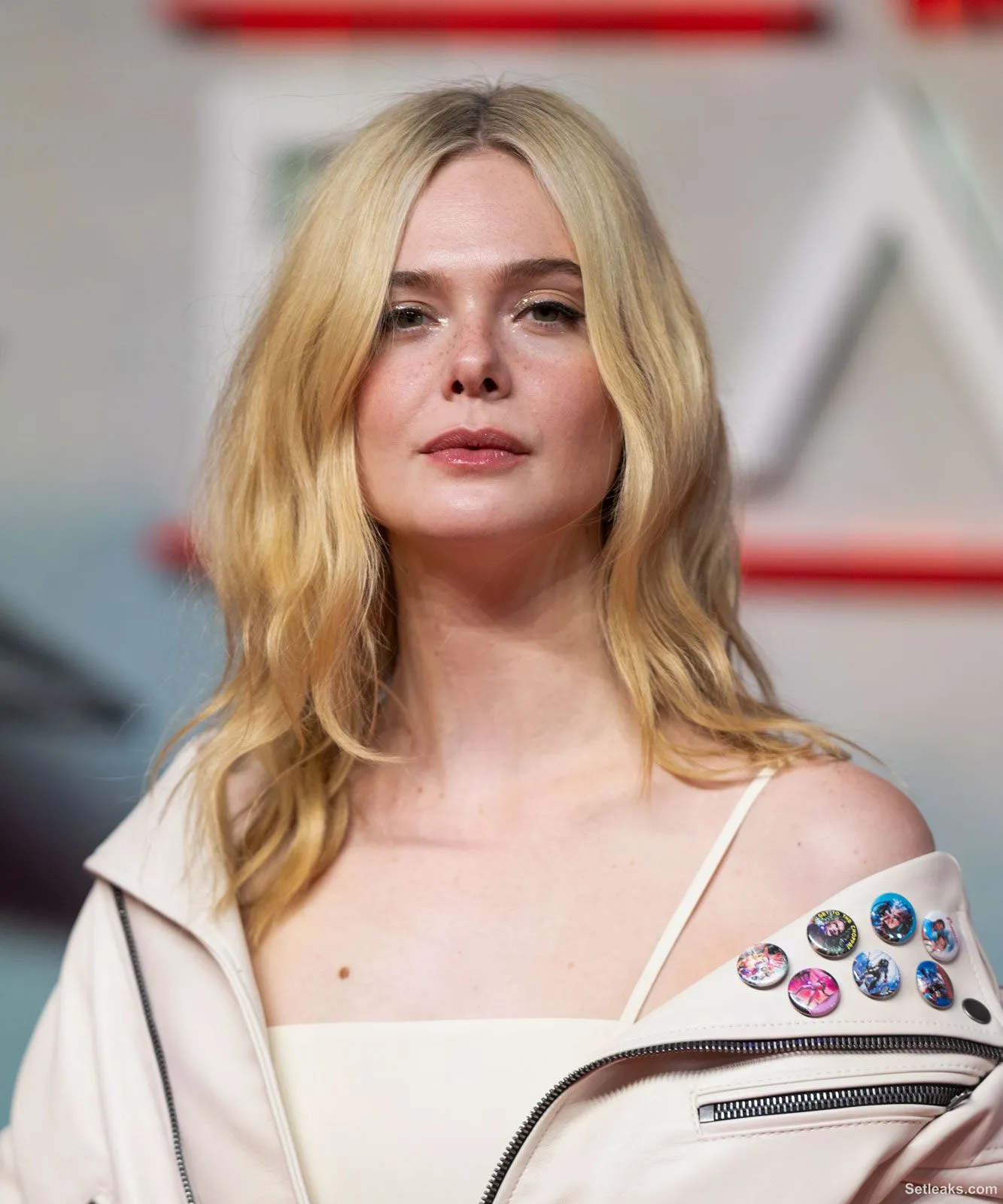 Elle Fanning | Movies, TV Shows, Age, Sister, Predator ...
