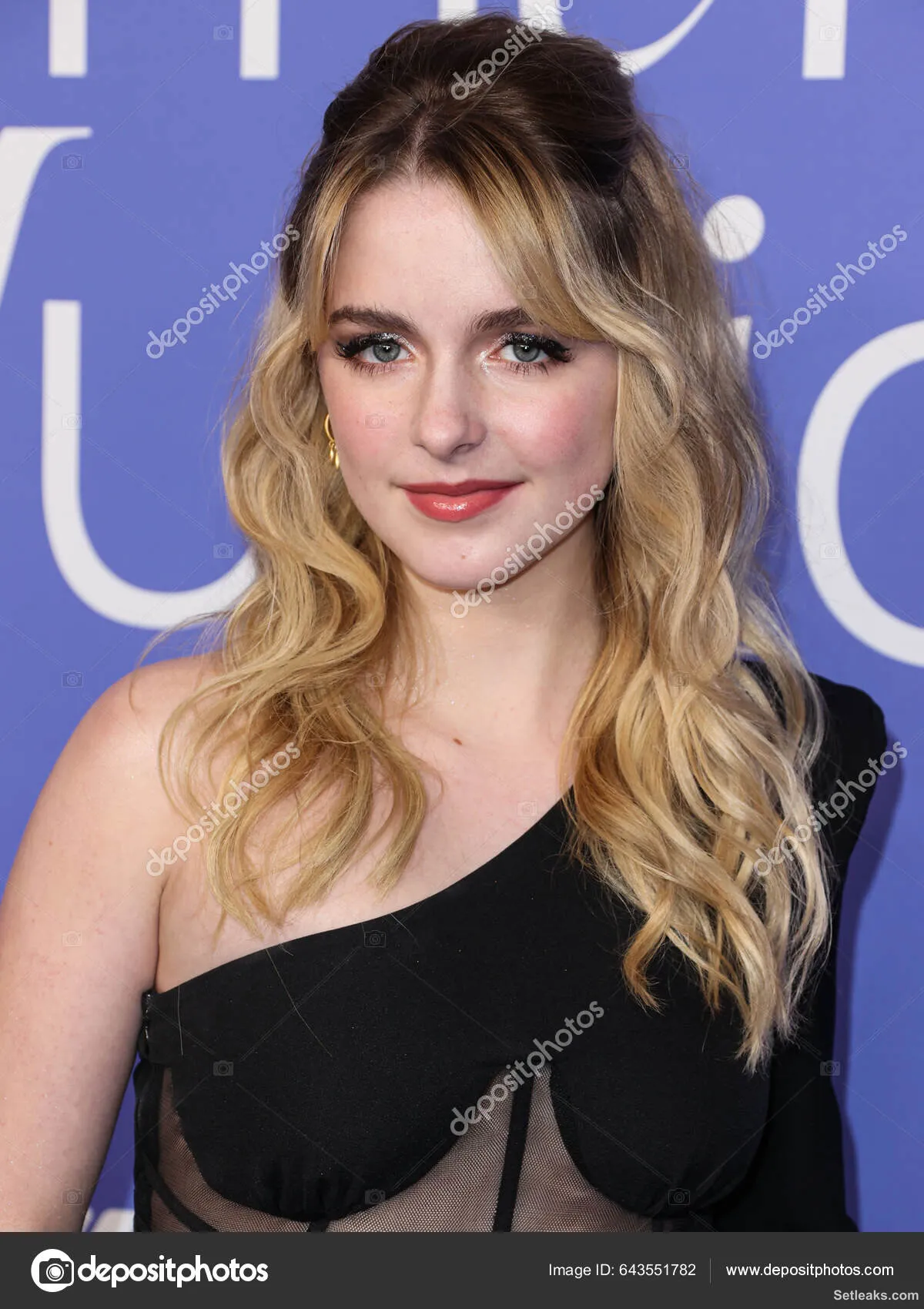 Mckenna Grace Arrives 2023 Billboard Women Music Held Youtube Theater ...