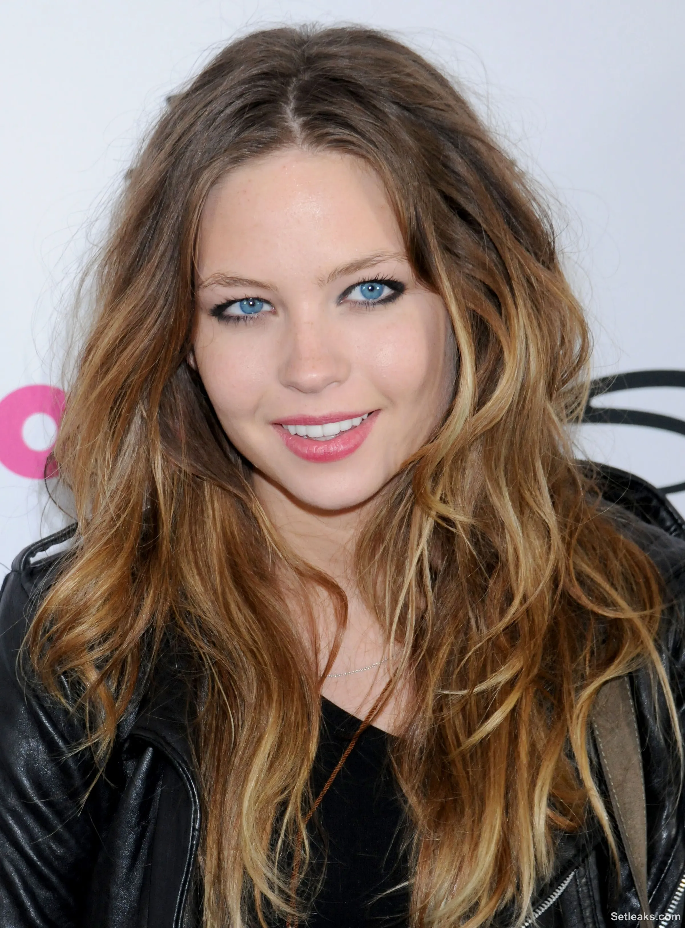 About Daveigh Chase: The Troubled Life of a Child Star