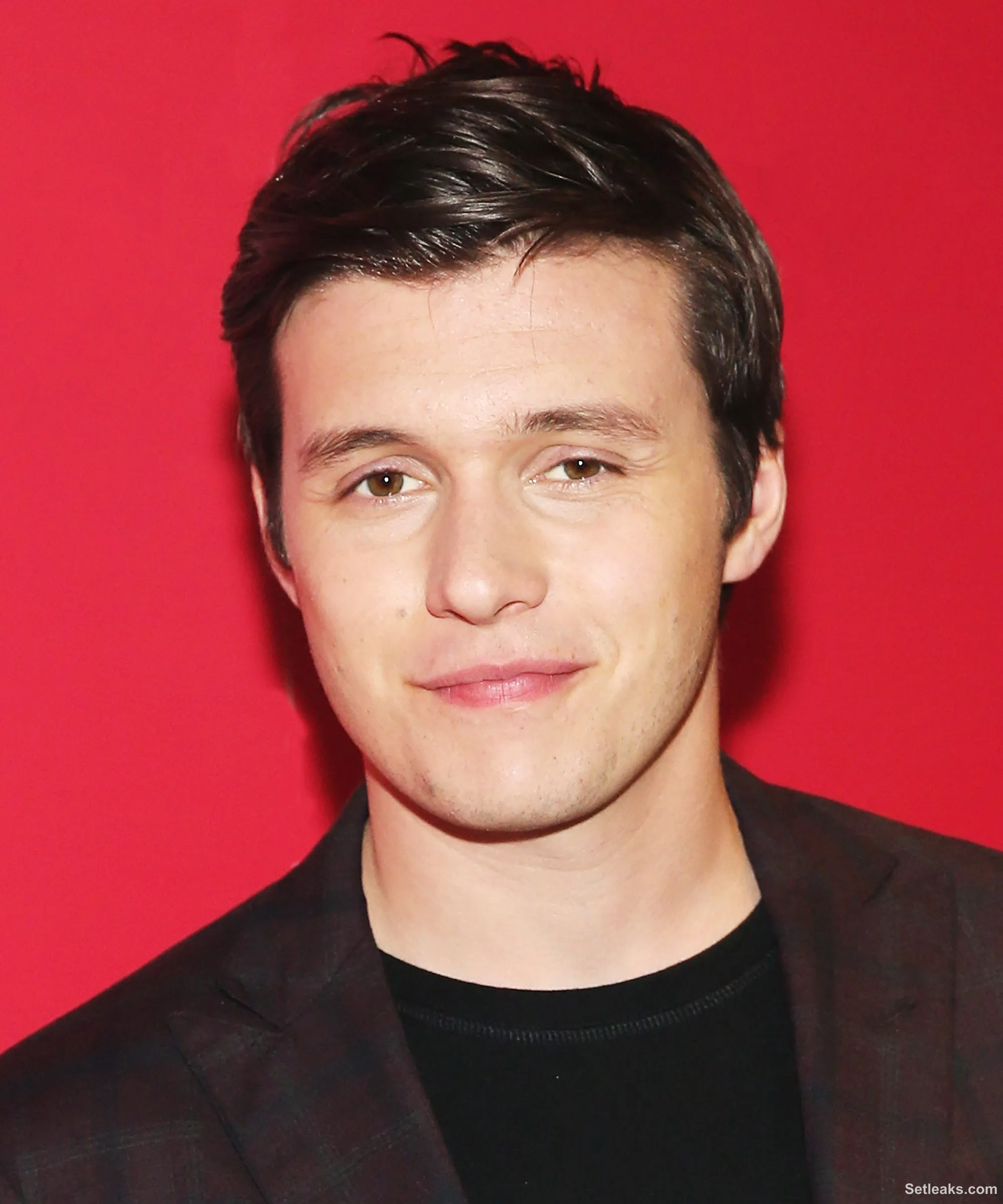 Who Is Nick Robinson Star Of Love Simon