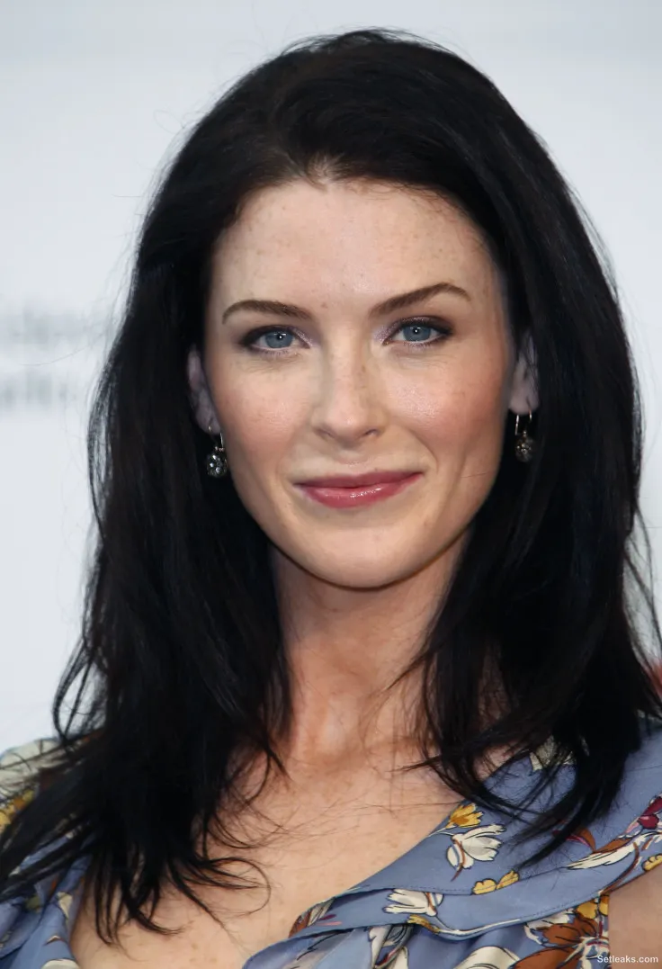 'Jane The Virgin' Star Bridget Regan Expecting Second Child: See The ...
