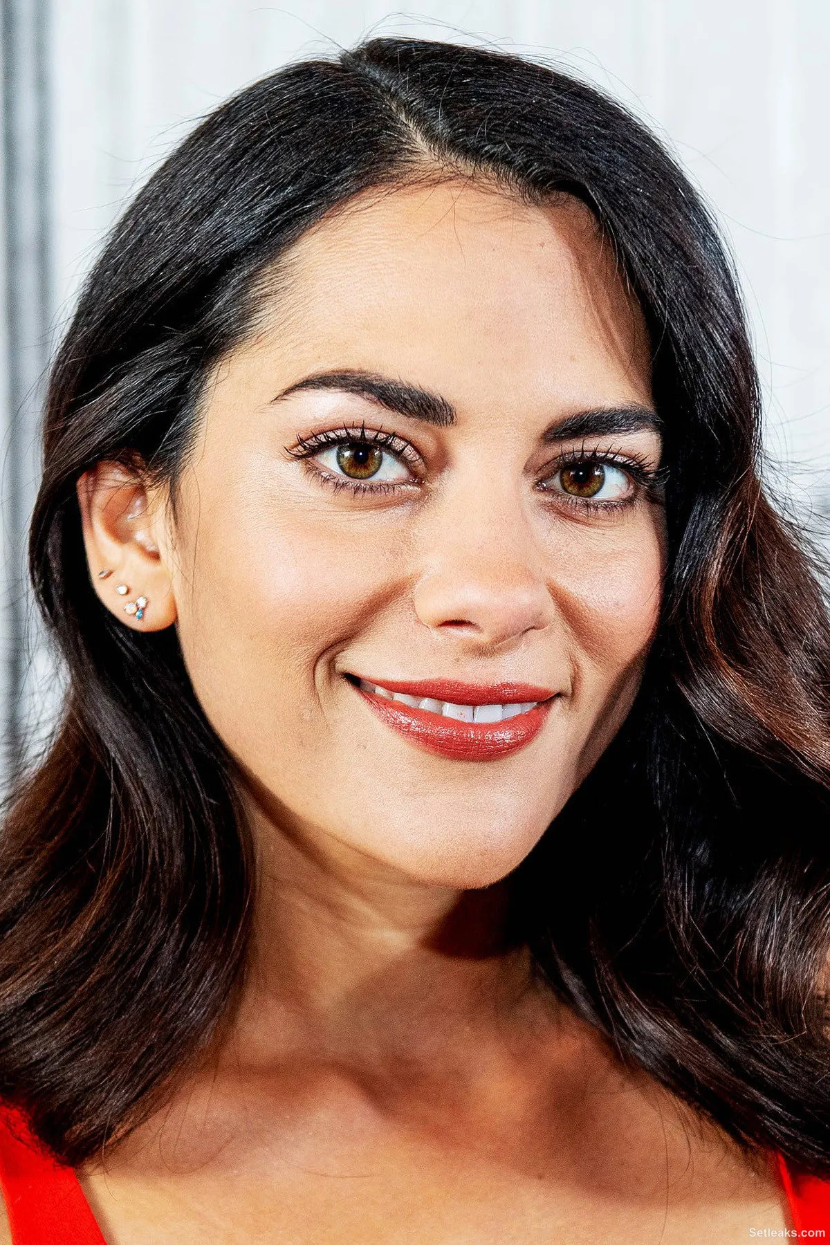Inbar Lavi Entourage