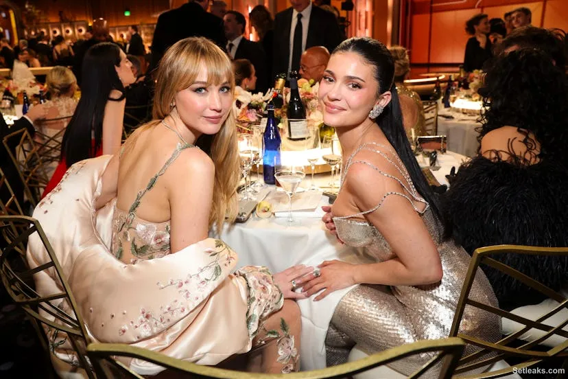 Golden Globes 2026: All the Celeb Moments You Didn't See on TV