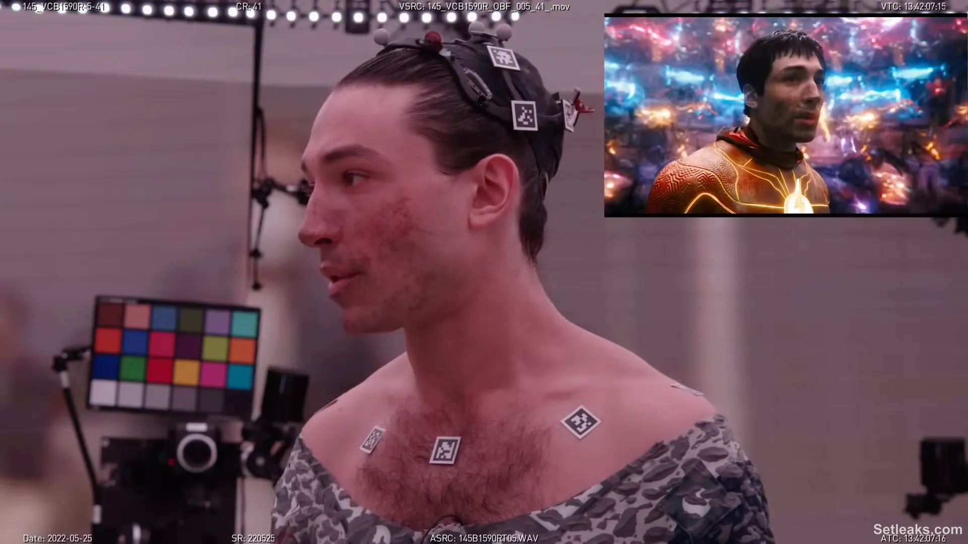 How those twinning/doubling shots in 'The Flash' were done - befores & afters