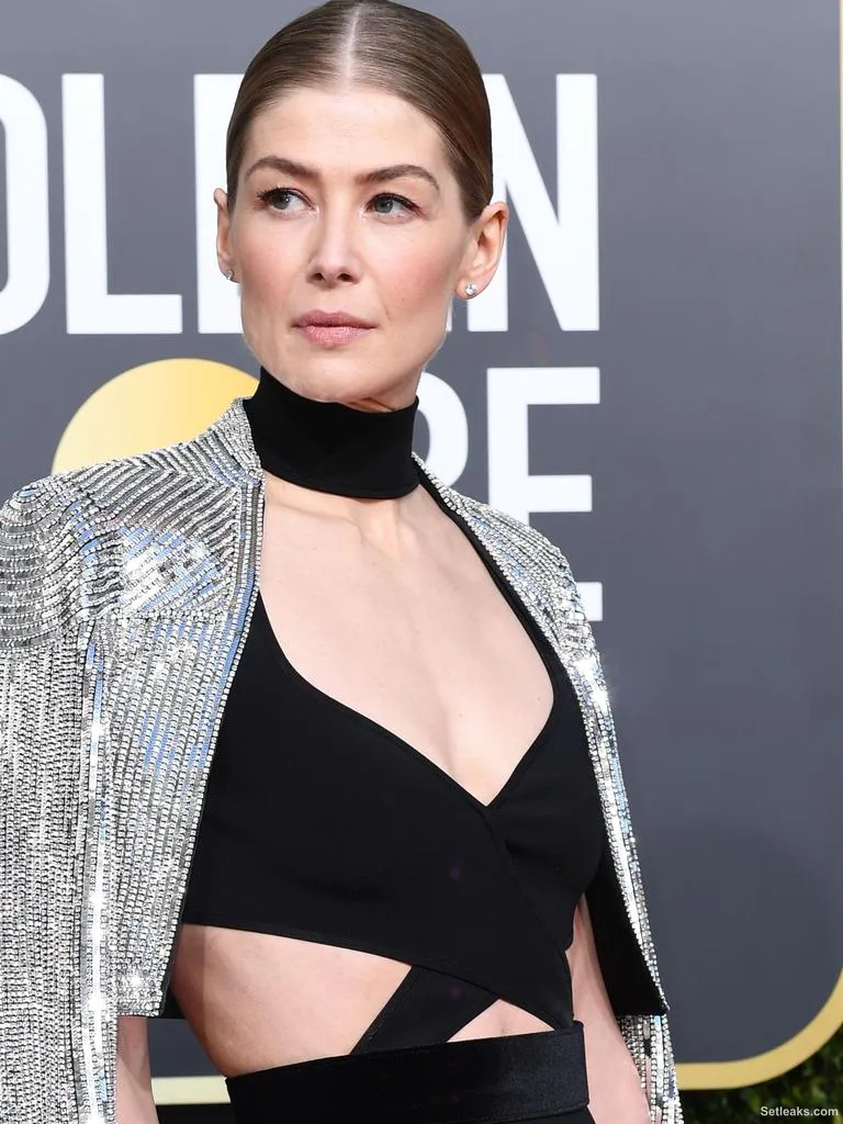 Rosamund Pike divides fans with video about Queen’s fu…