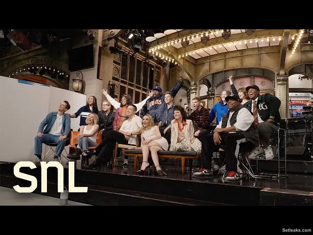 Behind the Scenes: Season 49 Cast Photo - SNL - YouTube
