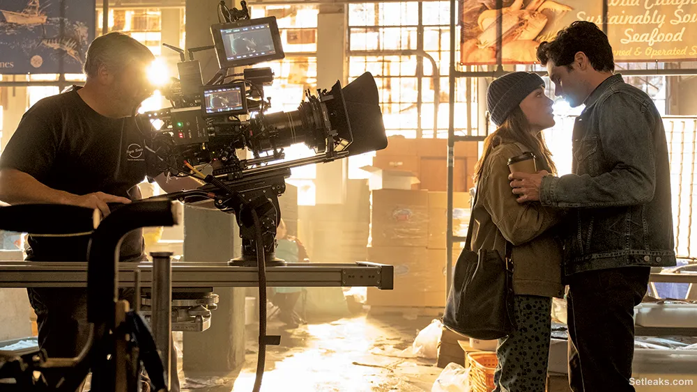 Victoria Pedretti on How LA and Joan Didion Influence 'You' Season 2